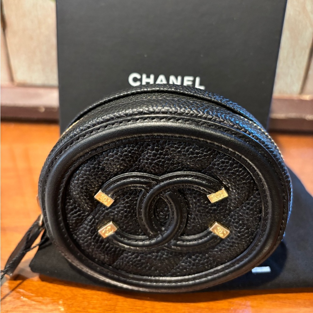 Chanel Black Caviar Quilted Filigree Zip Coin Case